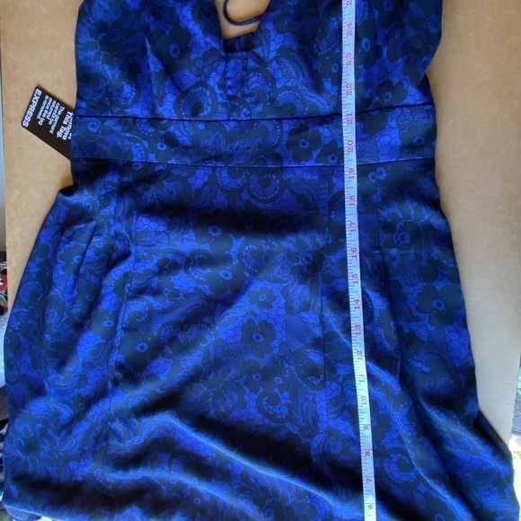 NWT Cute Express Mini Dress. Size 12. - Picture 8 of 12